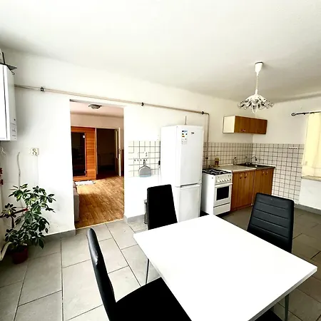 Dolni Nemcice 3* דצ'יצה